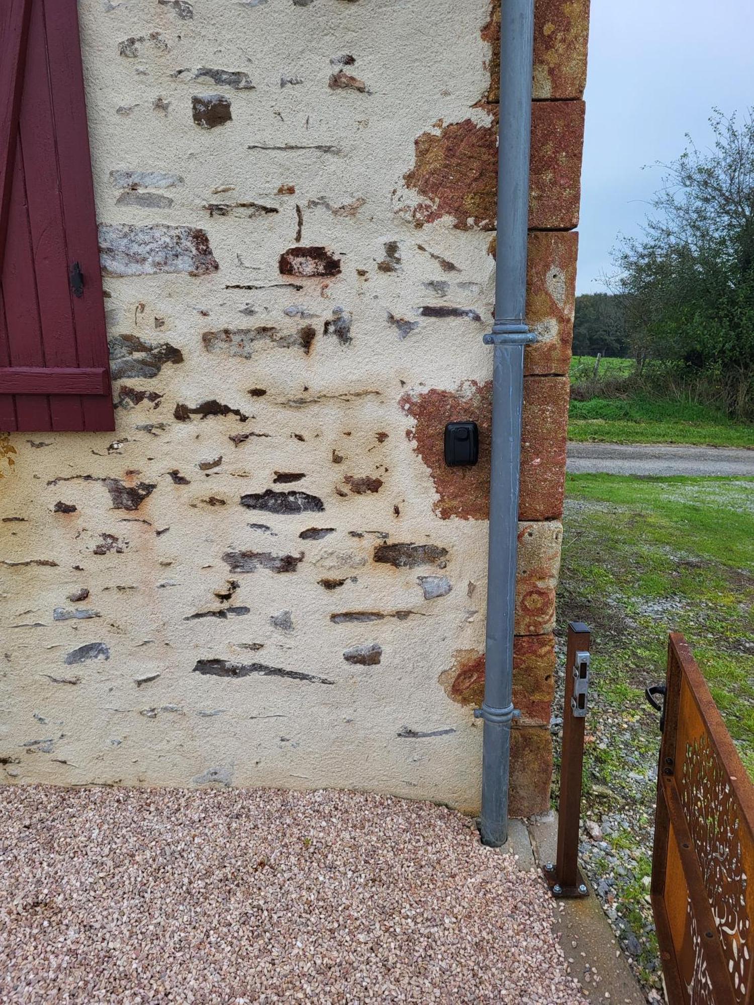 Gite Au Centre De La France Vesdun Bagian luar foto